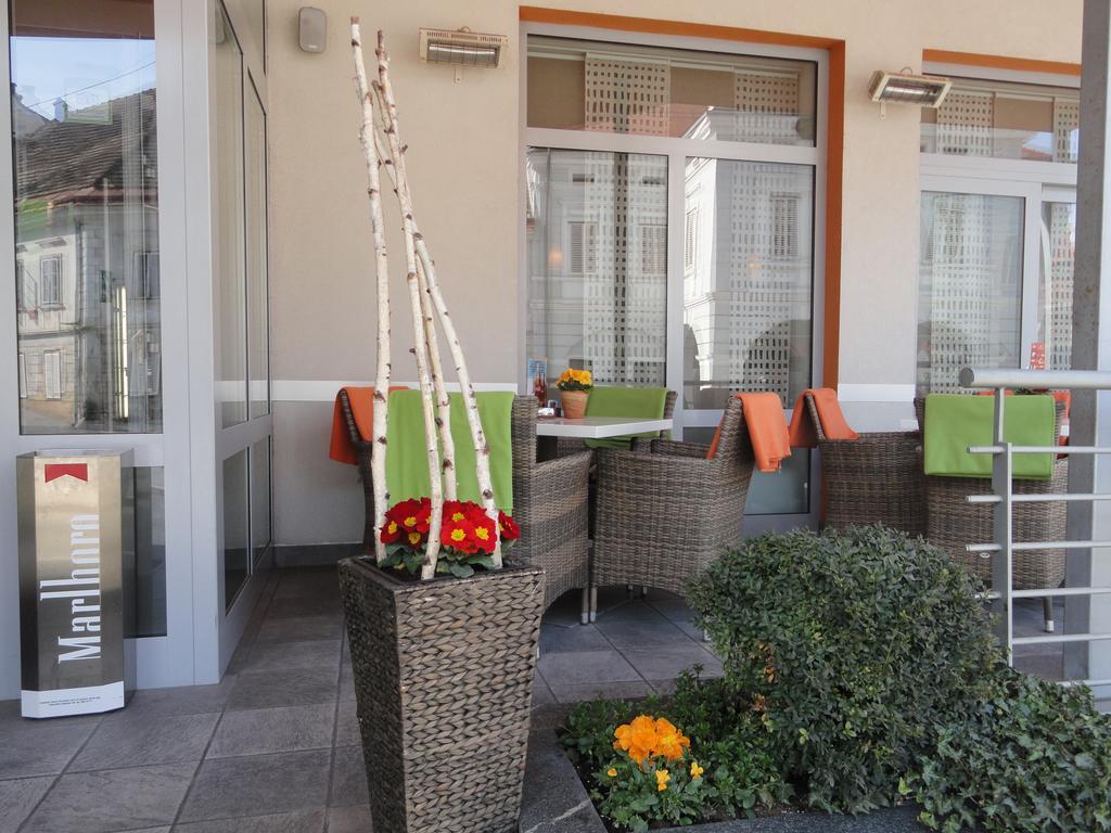 Hotel Bela Krajina Metlika Exteriör bild