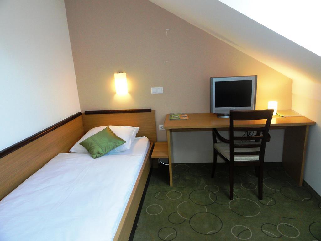 Hotel Bela Krajina Metlika Rum bild
